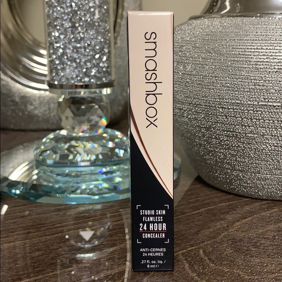 Smashbox Studio Skin Flawless 24 Hour Concealer - Picture 2 of 8